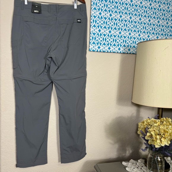 REI Co-op Sahara Convertible 2 in 1 weather resistant hike pants womens 14 - Picture 4 of 11